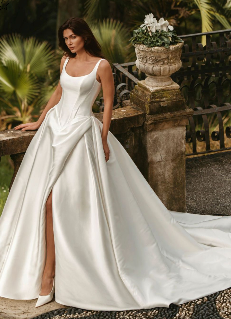 Enzoani 2027 Trunk Show