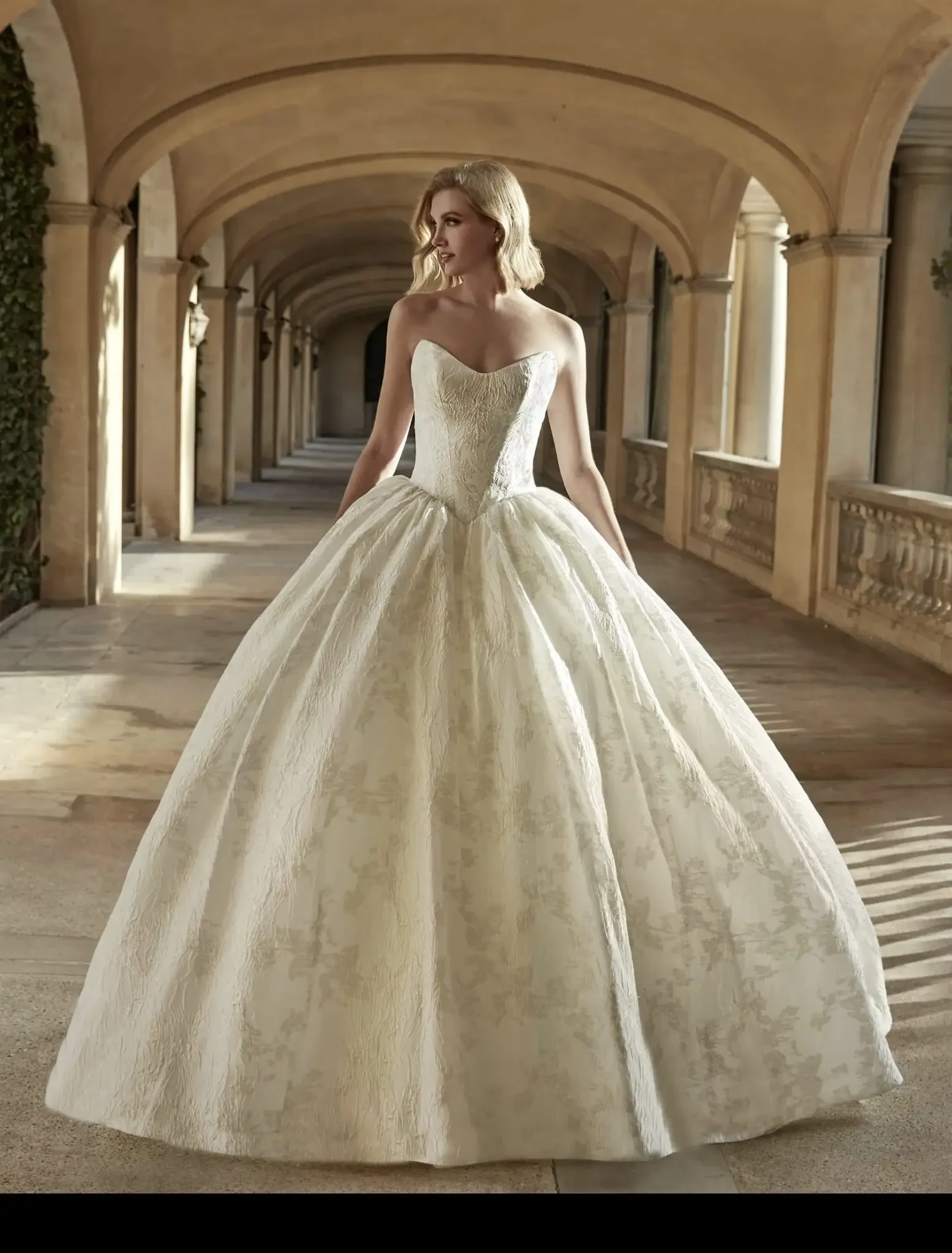 Pronovias