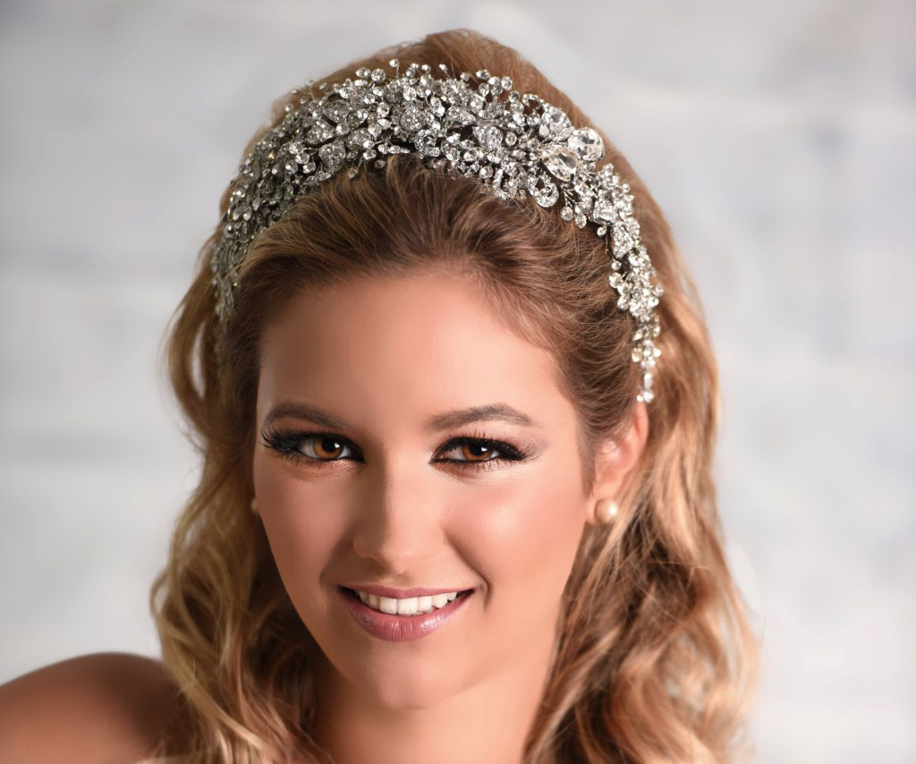 Beautiful bridal head piece by Maritzas Bridal Veil Inc. Maritzas Bridal Veils - Maritzas Bridal Collection main image 2