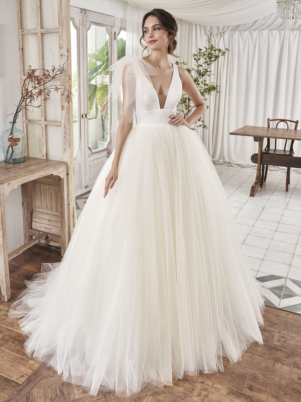 bridal dress sale Wedding Dresses Strapless Sweetheart Neckline Sale Wedding Dresses | Radiant