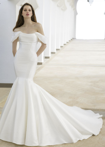 Blue by Enzoani Style #RORY #0 default Ivory thumbnail
