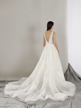 Pronovias Style #West #1 default Ivory thumbnail