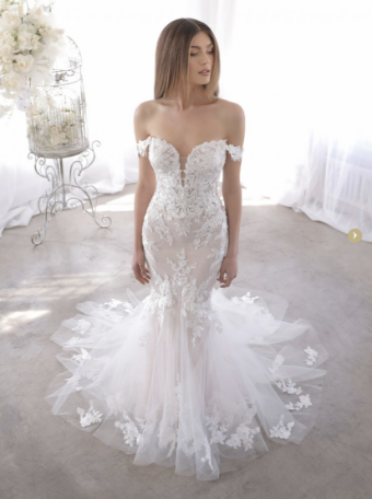 Blue by Enzoani Style #Olenka-Sample Sale #0 default Ivory thumbnail