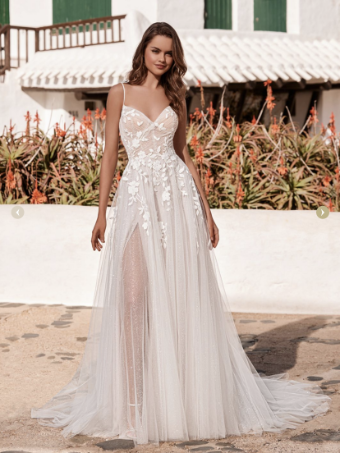 Love by Enzoani Style #Dove-Sample Sale #0 default Ivory/Sand/Nude thumbnail