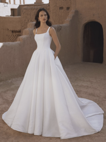 Blue by Enzoani Style #Torvi #0 default Ivory thumbnail