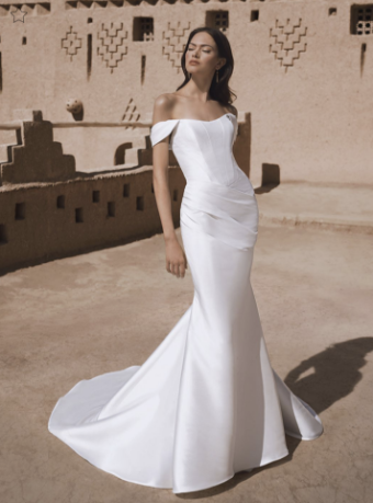 Blue by Enzoani Style #Tova #0 default Ivory thumbnail
