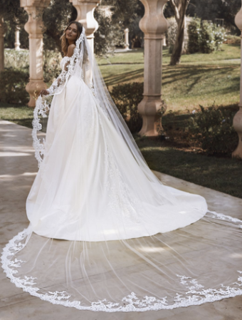 Enzoani Style #Velvet Veil #0 default Ivory thumbnail