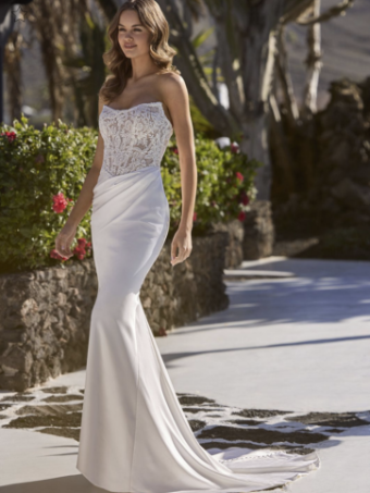 Love by Enzoani Style #Eldora #0 default Ivory/Nude thumbnail