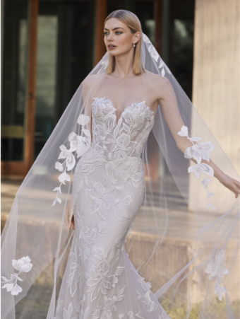 Pronovias Style #V-LA59 #1 default Off White thumbnail