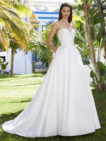 Love by Enzoani Style #Bellarose-Sample Sales #0 default Ivory/Nude thumbnail