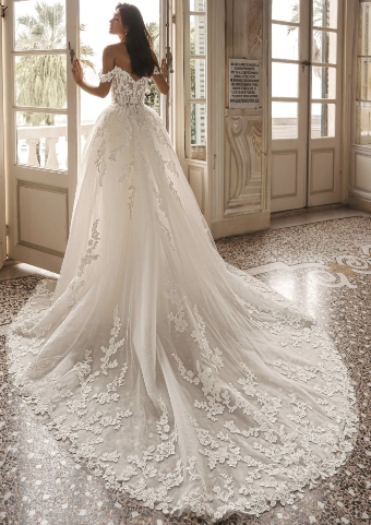 Enzoani Style #Winona #1 default Ivory thumbnail